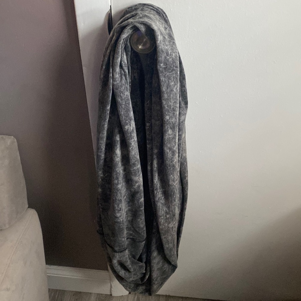 American Apparel Scarf